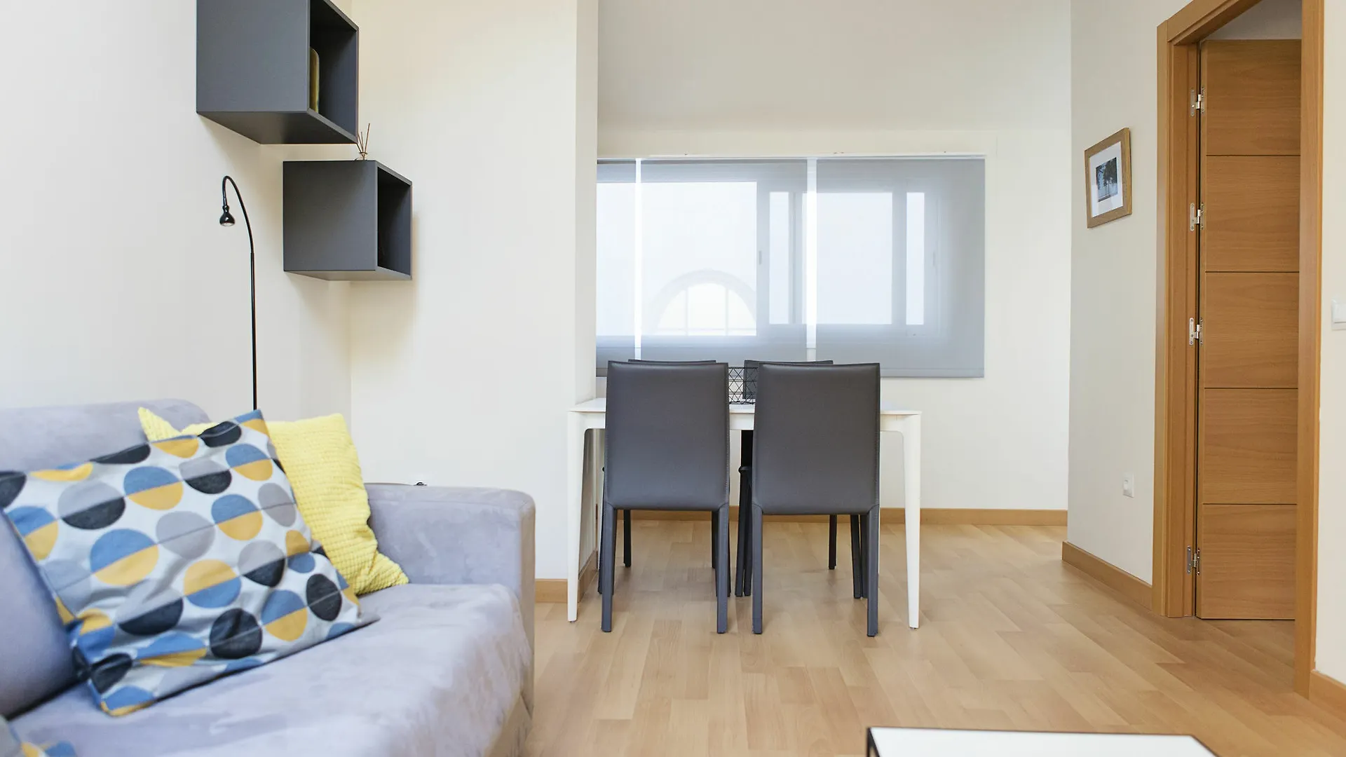 Suncity Flat Guevara Málaga 0*,  İspanya